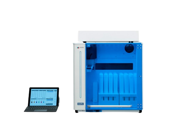 Equipo easyFILL de Milestone junto a computador portátil