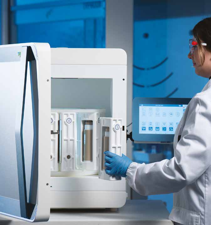 ETHOS LabStation de Milestone en uso dentro de un laboratorio